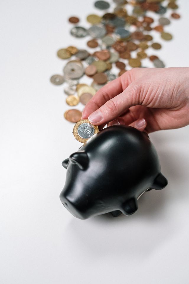 Budgeting and calculating finances