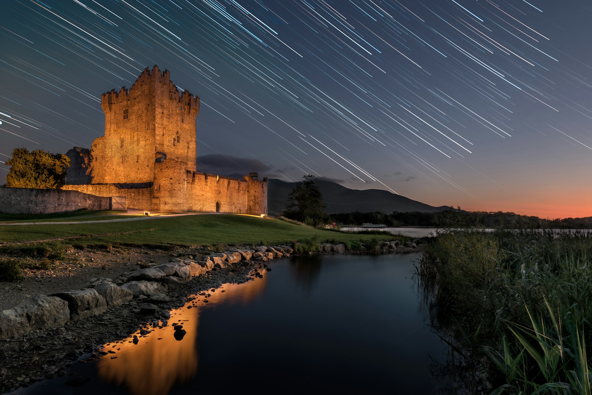 Castle view in Kerry at dusk — a strong free photo spot in Killarney area